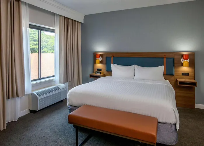 Sonesta Select Boston Foxborough Mansfield
